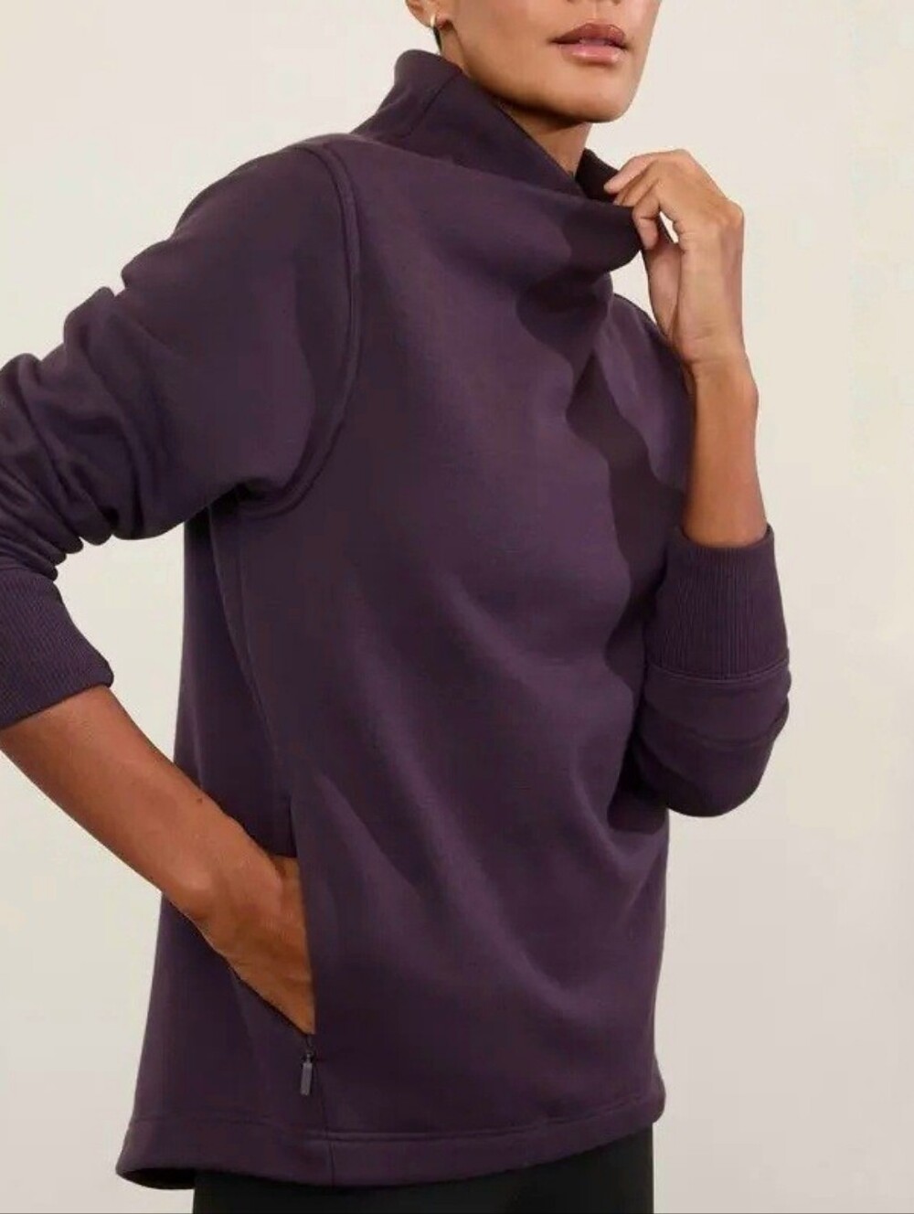Athleta Cozy Karma Twist Neck Sweatshirt iris dark purple funnel women's plus 1X